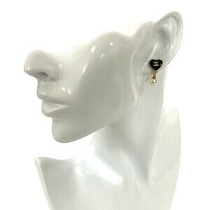 CHANEL Coco Mark Heart Motif GP Faux Pearl Earrings in Gold and Black (133-3)